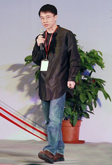 微软在线服务集团总裁陆奇