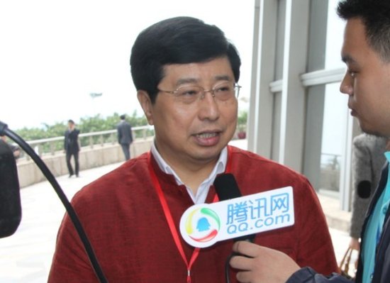 海信集团董事长周厚健