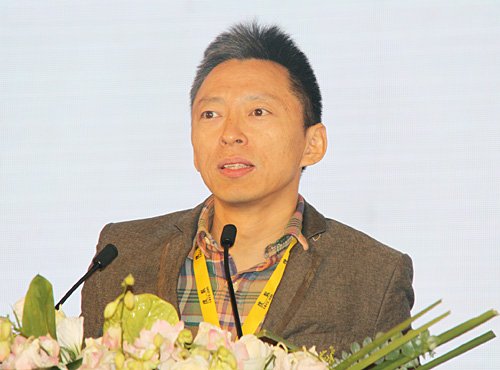 图文：搜狐CEO张朝阳发表主题演讲