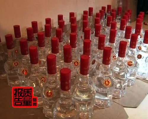 假酒产业链揭秘：假红酒进货价每瓶仅4.8元